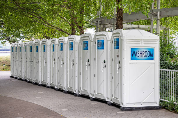 Best Portable restroom trailer rental  in Zapata, TX